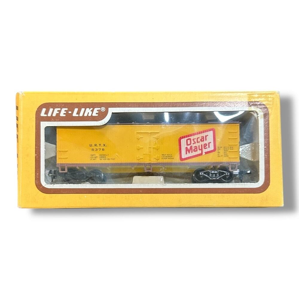 Life-Like Oscar Mayer Yellow Train Car